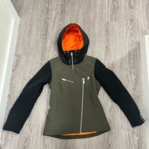 Peak performance woman’s XS winter ski snowboarding jacket